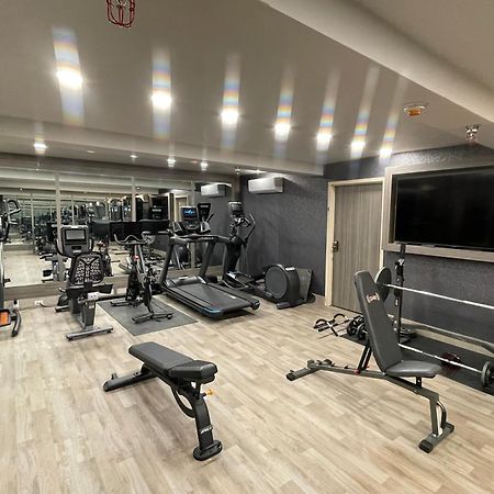 Ramada By Wyndham Dfw Airport Hotell Irving Exteriör bild